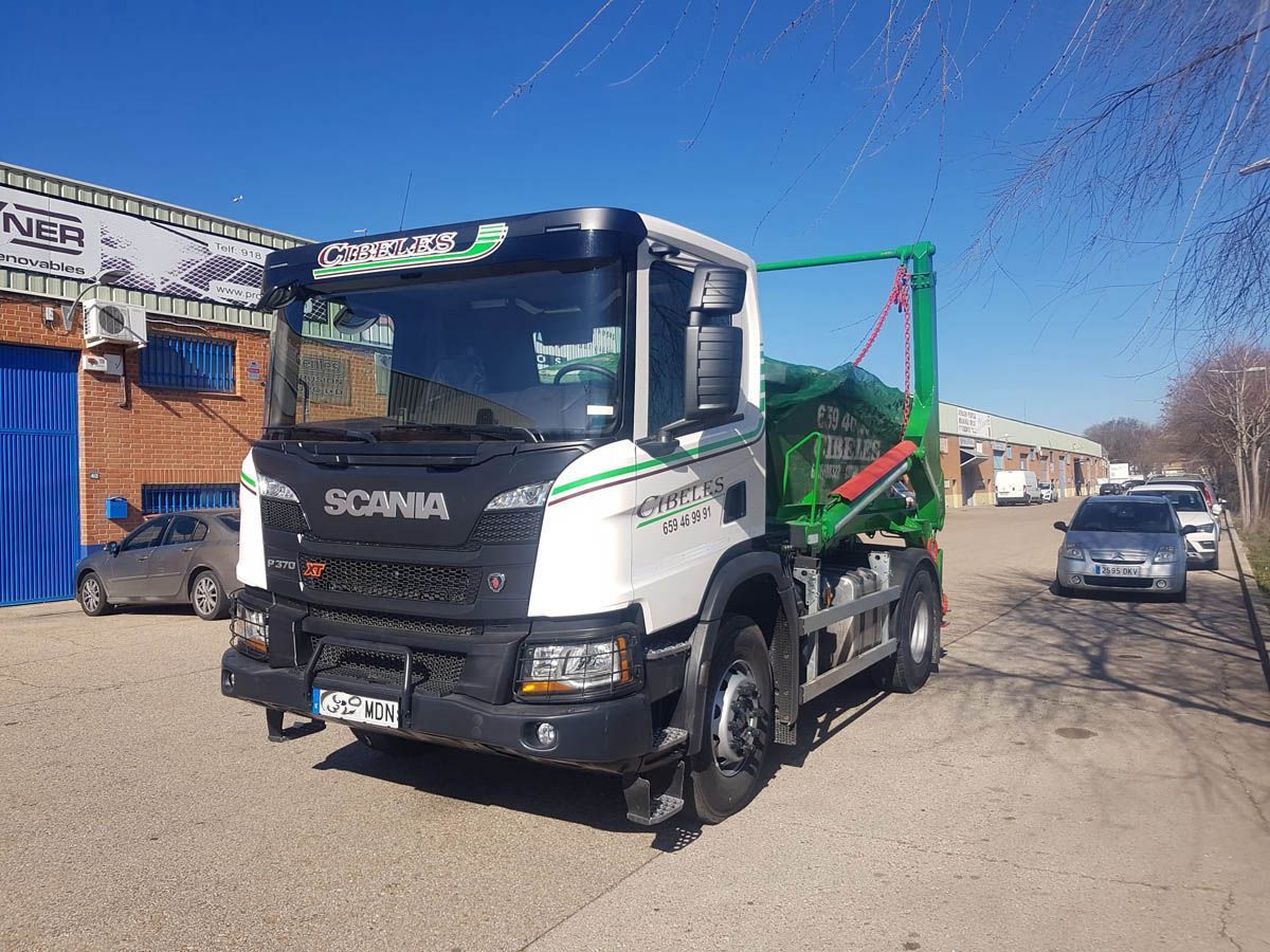 Contenedores Cibeles Camión Portacontenedores