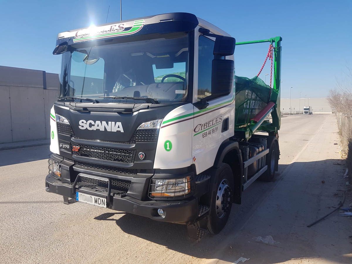 Contenedores Cibeles Camión Portacontenedores